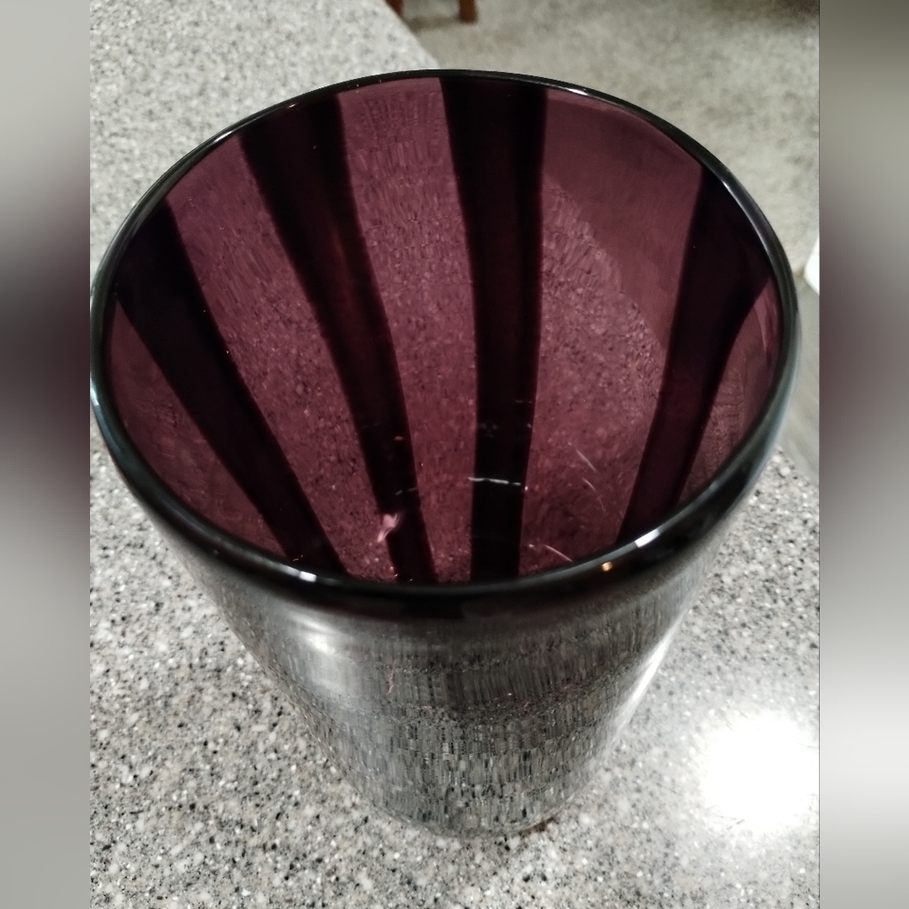 VTG Rare Hand Blown Art Glass Vase  Stripes 9.5" X 4.75"